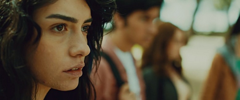 Hazar Ergüçlü - "Müzeyyen" (Kar)