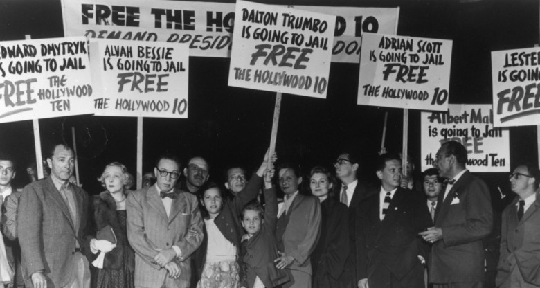 (1935) 1930'da Amerikan Film Yapımcıları ve Dağıtımcıları Birliği tarafından filmler için bir manevi ahlak rehberi olarak takdim edilen Hays yasası artık katı bir şekilde uygulanmaktadır.