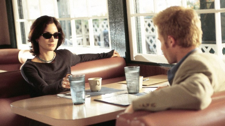 - Dinle, umarım durumum senin için sorun olmaz. + Faturaları ödediğin sürece olmaz.