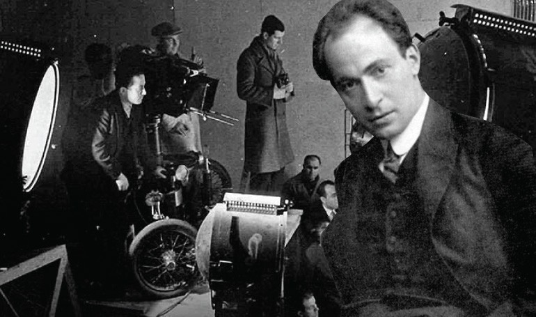 Muhsin Ertuğrul tüm olumsuzluklara rağmen 22 - 46 arası tam 32 filme imza atmayı başarmıştır. 