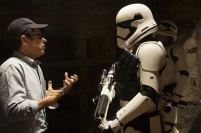 Star Wars: Bölüm 9, J.J. Abrams tarafından yönetilecek.