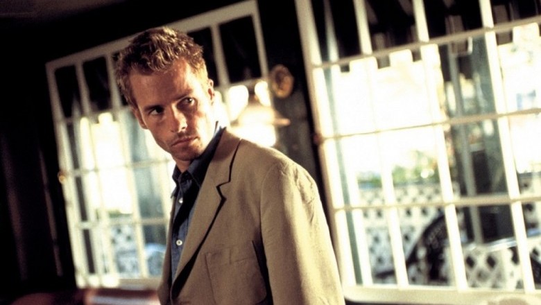 Akıl Defteri (Memento) - 2000